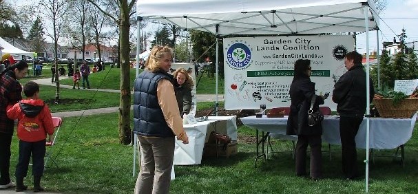 Garden City Lands Coalition at King George Park - display created by Carol Day. Daniel Leung photo.